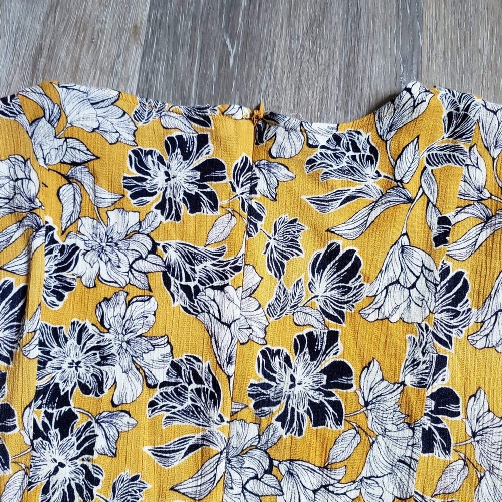 Floral Dress - Picture 15 of 16